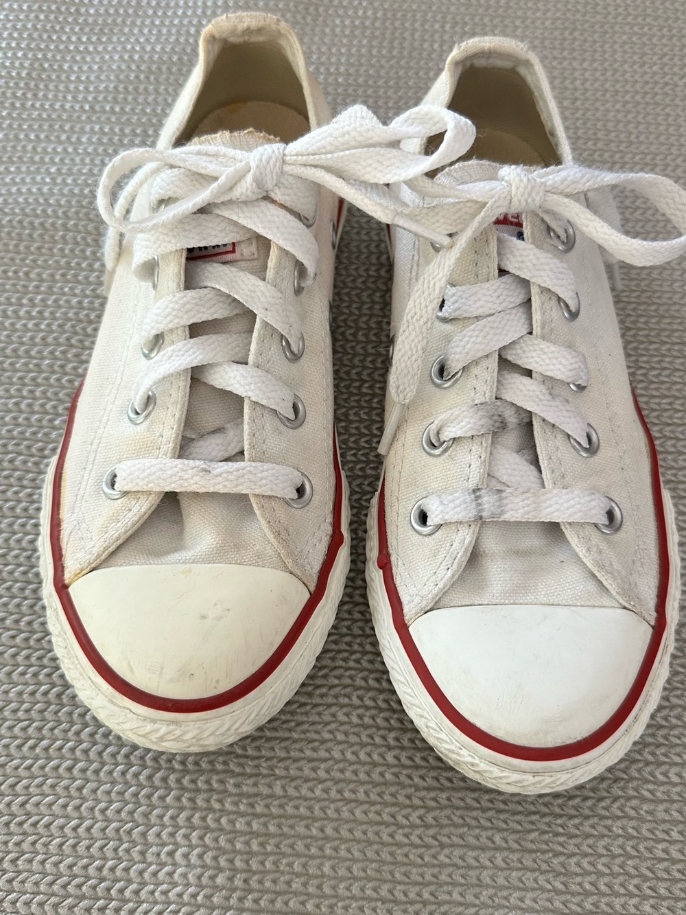 Kids Converse size 12